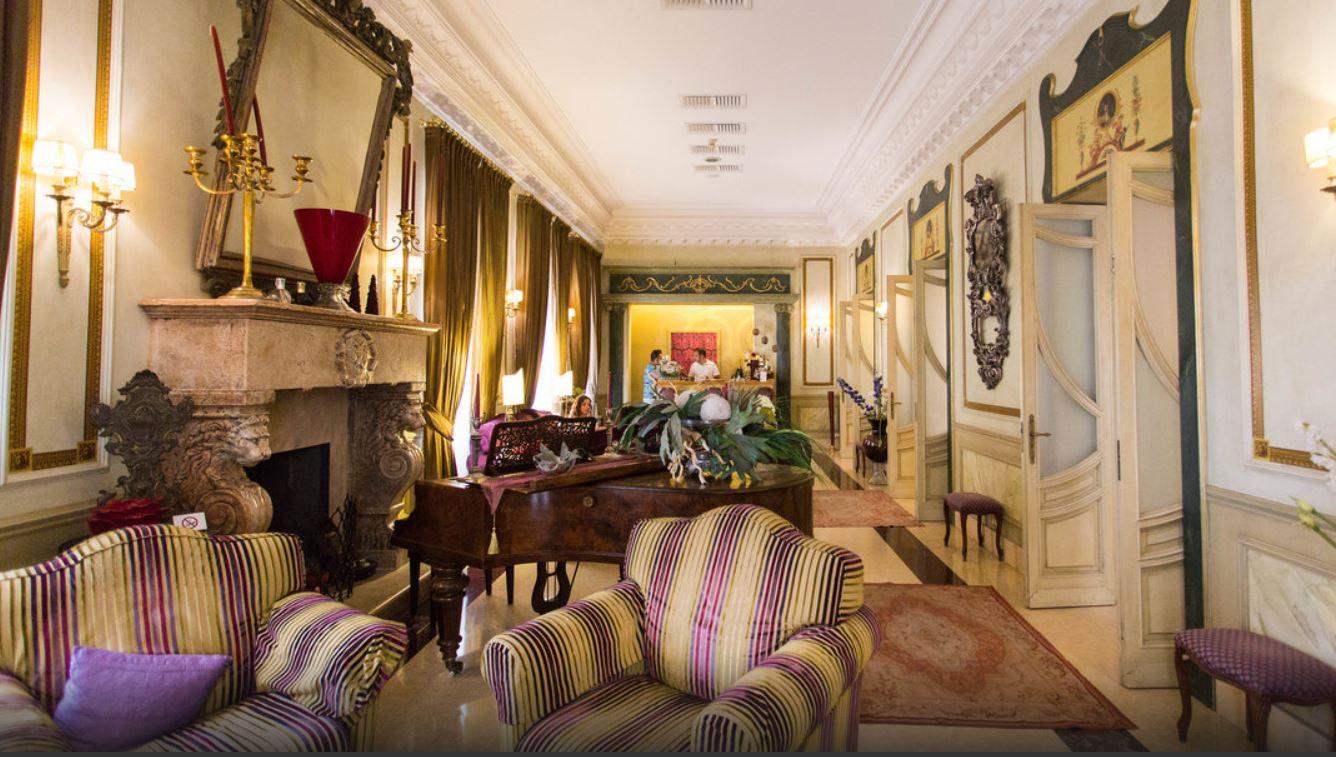 Una Hotels One CTA Exteriör bild