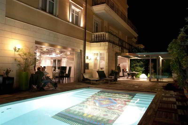 Una Hotels One CTA Exteriör bild